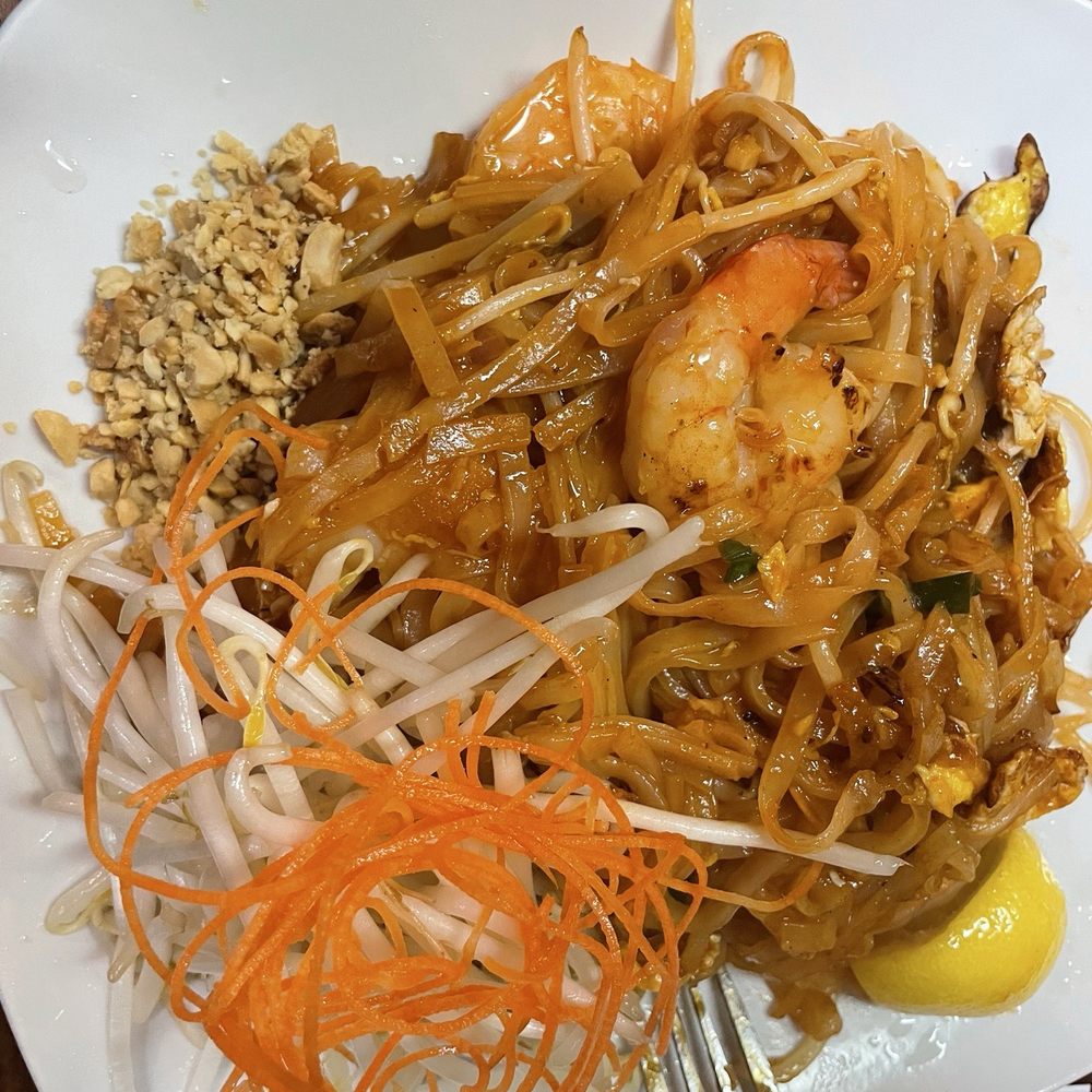 Thai Basil - Pad Thai, soooo good!! - Thai Near Me - Madera, California Thai Basil - Pad Thai, soooo good!! - Thai Near Me - Madera, California