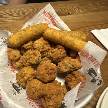 Hideaway Pizza - Pizza Near Me - Fort Worth, Texas