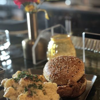 Gretel - Fried Chicken Sandwich - Cocktail Bars Near Me - Chicago, Illinois