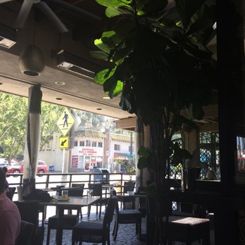 GRANVILLE - Airy patio - New American Near Me - Studio City, California