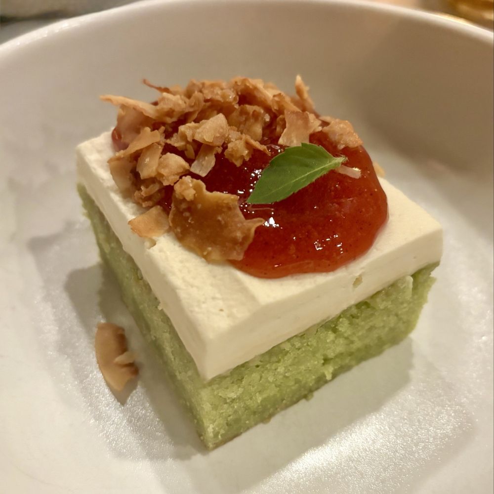 Este - Dessert - Seafood Near Me - Austin, Texas