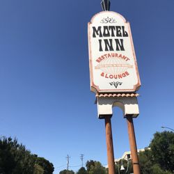 Motel Inn - Motel Inn sign