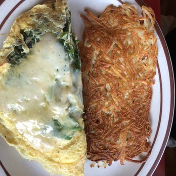 Rooster's - American Near Me - Medford, Oregon
