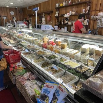 GIULIANO’S DELICATESSEN - Updated December 2024 - 1396 Photos & 1278 ...