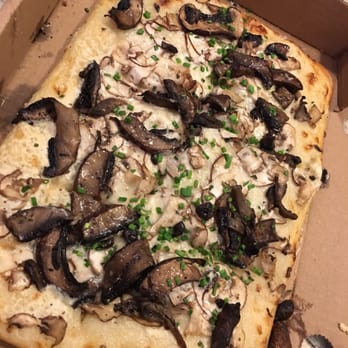 Levetto - Funghi - Italian Near Me - Thornhill, Ontario