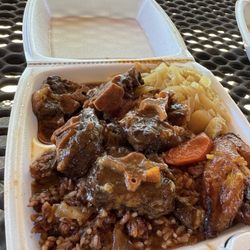 MP Island Cafe - Small Oxtail, cabbage, rice n peas