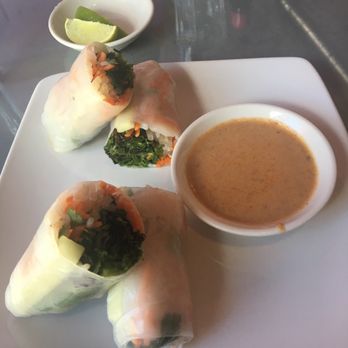 Cafe de Pho-Thai - Vietnamese Spring rolls w Peanut sauce -- not as good as some we've had but sill good. - Vietnamese Near Me - Estes Park, Colorado
