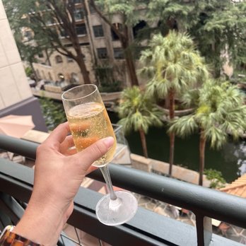 Hotel Valencia Riverwalk, Valencia Hotel Collection - Hotels Near Me - San Antonio, Texas Hotel Valencia Riverwalk, Valencia Hotel Collection - Hotels Near Me - San Antonio, Texas