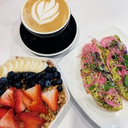 Virtue Juice + Coffee - Latte, avocado toast, acai bowl