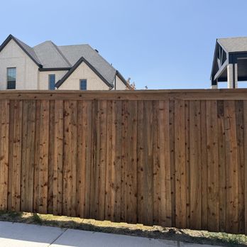 Armadillo Fence Staining - Painters Near Me - Plano, Texas Armadillo Fence Staining - Painters Near Me - Plano, Texas