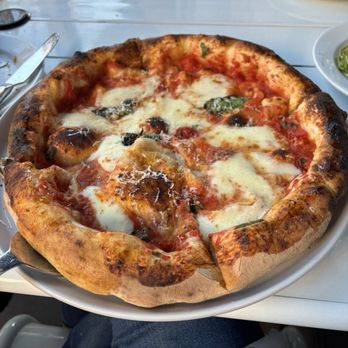 Vacanza Romana - Margherita Pizza - Italian Near Me - El Dorado Hills, California Vacanza Romana - Margherita Pizza - Italian Near Me - El Dorado Hills, California