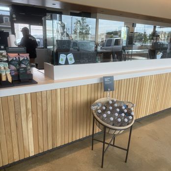Starbucks - Coffee & Tea Near Me - Chicago, Illinois