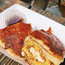 Wayside at love buzz - Chicken melt