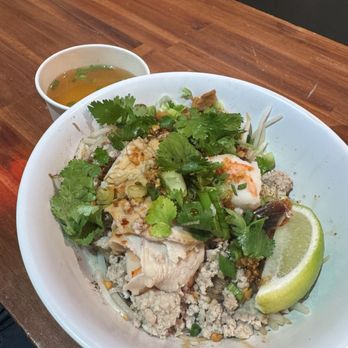 Lunette - Dry noodle - Cambodian Near Me - San Francisco, California Lunette - Dry noodle - Cambodian Near Me - San Francisco, California