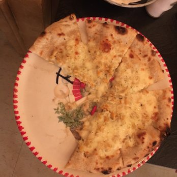 Luna Pizza - White Clam Pizza - Pizza Near Me - Three Bridges, New Jersey