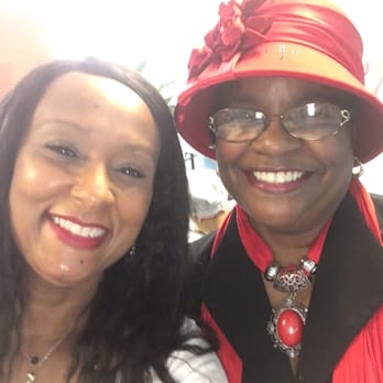 Granny Dee's Kitchen - Moma Dee in person. Precious! }:{ - Soul Food Near Me - Spring, Texas Granny Dee's Kitchen - Moma Dee in person. Precious! }:{ - Soul Food Near Me - Spring, Texas