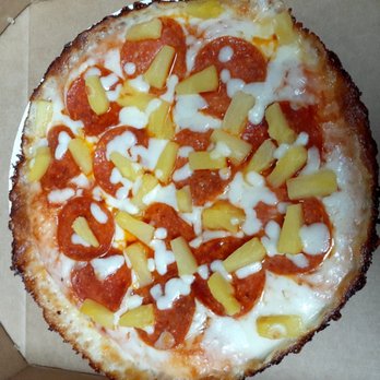 Naty’s Pizza - Pizza peroné y piña - Pizza Near Me - Miami, Florida