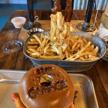 Sids Garage - Bacon & Eggs - Parmesan Truffle Fries - Trailer Trash Burger - Burgers Near Me - Meridian, Idaho Sids Garage - Bacon & Eggs - Parmesan Truffle Fries - Trailer Trash Burger - Burgers Near Me - Meridian, Idaho