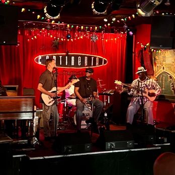 South Congress "SoCo" - Continental Club - Local Flavor Near Me - Austin, Texas