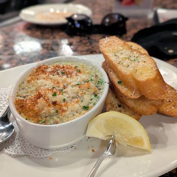Pappadeaux Seafood Kitchen - Crab and spinach dip - Cajun/Creole Near Me - Dallas, Texas Pappadeaux Seafood Kitchen - Crab and spinach dip - Cajun/Creole Near Me - Dallas, Texas
