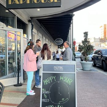 Savannah Taphouse - Notice Happy Hour signage - Sports Bars Near Me - Savannah, Georgia Savannah Taphouse - Notice Happy Hour signage - Sports Bars Near Me - Savannah, Georgia