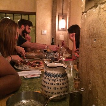 East Mamma - Hard to get a good picture but the atmosphere was nice - Pizza Near Me - Paris, 75 East Mamma - Hard to get a good picture but the atmosphere was nice - Pizza Near Me - Paris, 75