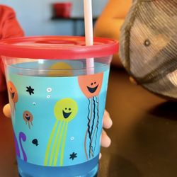 Lintz Bros Pizza - Kids size cup with blue Powerade.