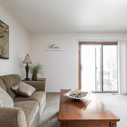Fountain Park Apartments - Interior - Living Room