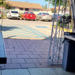 El 7 Mares - Parking lot