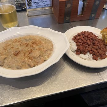 Wishbone - Turkey Tetrazzini, Red Beans & Rice, corn muffin, and a champagne velvet from Upland (based in Bloomington Indiana) - Breakfast & Brunch Near Me - Chicago, Illinois Wishbone - Turkey Tetrazzini, Red Beans & Rice, corn muffin, and a champagne velvet from Upland (based in Bloomington Indiana) - Breakfast & Brunch Near Me - Chicago, Illinois
