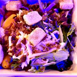 Johnny's Tavern Blue Springs - Side salad (the lighting was very bad)