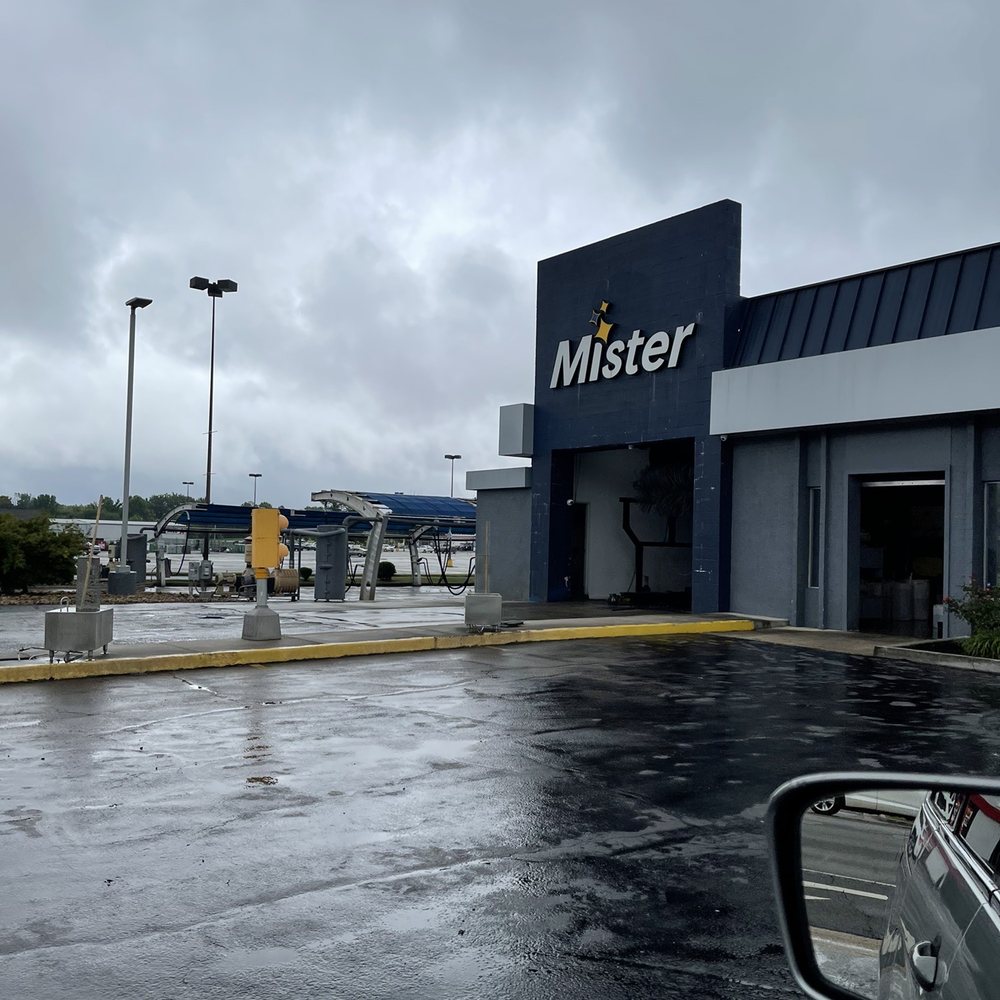 Mister Car Wash - Rainy day--no car wash required, but--Free Vacuums! - Car Wash Near Me - Athens, Alabama