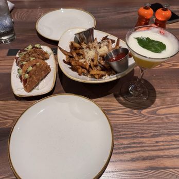 Monkeypod Kitchen - Tacos Near Me - Honolulu, Hawaii Monkeypod Kitchen - Tacos Near Me - Honolulu, Hawaii