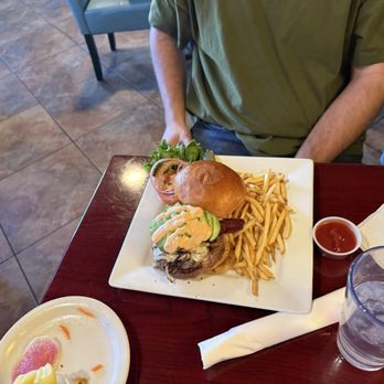 THE GOLDEN GOOSE AMERICAN GRILL - Updated May 2026 - 869 Photos & 1397  Reviews - 2545 W State Route 89A, Sedona, Arizona - American - Restaurant  Reviews - Phone Number - Yelp
