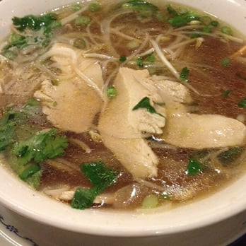 Pho 4 Star - Chicken pho, 3 pieces in my bowl :/ was alright - Vietnamese Near Me - Universal City, Texas