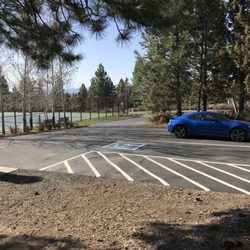 Summit Park - Very small parking lot