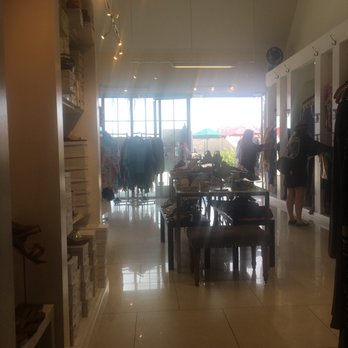 Lisa's Boutique - Looking out - Women's Clothing Near Me - Coronado, California Lisa's Boutique - Looking out - Women's Clothing Near Me - Coronado, California