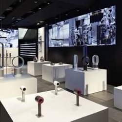 Dyson Demo Store