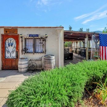 John Lewis - Realty Execuitives - Tasting room and area - Real Estate Agents Near Me - Temecula, California John Lewis - Realty Execuitives - Tasting room and area - Real Estate Agents Near Me - Temecula, California