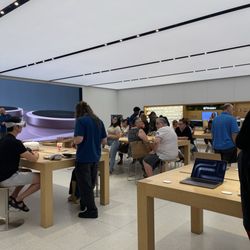 Apple The Woodlands