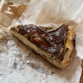 Boulangerie Utopie - Eggplant quiche - Bakeries Near Me - Paris, 75 Boulangerie Utopie - Eggplant quiche - Bakeries Near Me - Paris, 75