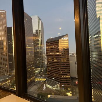 Bonavista Lounge - Rotating view - Lounges Near Me - Los Angeles, California