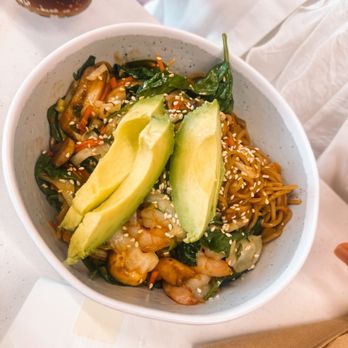 honeygrow - Salad Near Me - Alexandria, Virginia