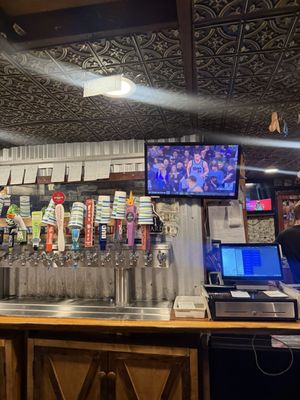 Keg South Pinecrest by null