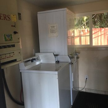 Motel Mediteran - Laundry room, coin operated - Hotels Near Me - Escondido, California Motel Mediteran - Laundry room, coin operated - Hotels Near Me - Escondido, California
