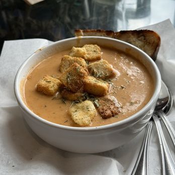 Drayton Harbor Oyster Company - Whiskey crab soup - Live/Raw Food Near Me - Blaine, Washington