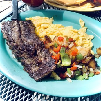 Pauline's - Steak and eggs - Diners Near Me - Chicago, Illinois