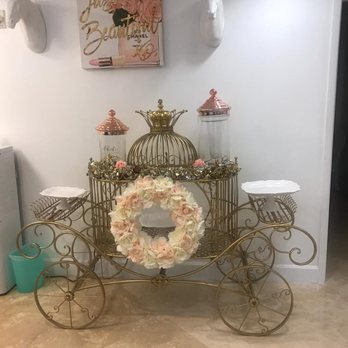 Majesty Day Spa - Sweet treats and wine..... - Day Spas Near Me - Fort Lauderdale, Florida Majesty Day Spa - Sweet treats and wine..... - Day Spas Near Me - Fort Lauderdale, Florida