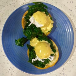 Zuma Caffe - Eggs Florentine