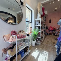 Karadise Boutique